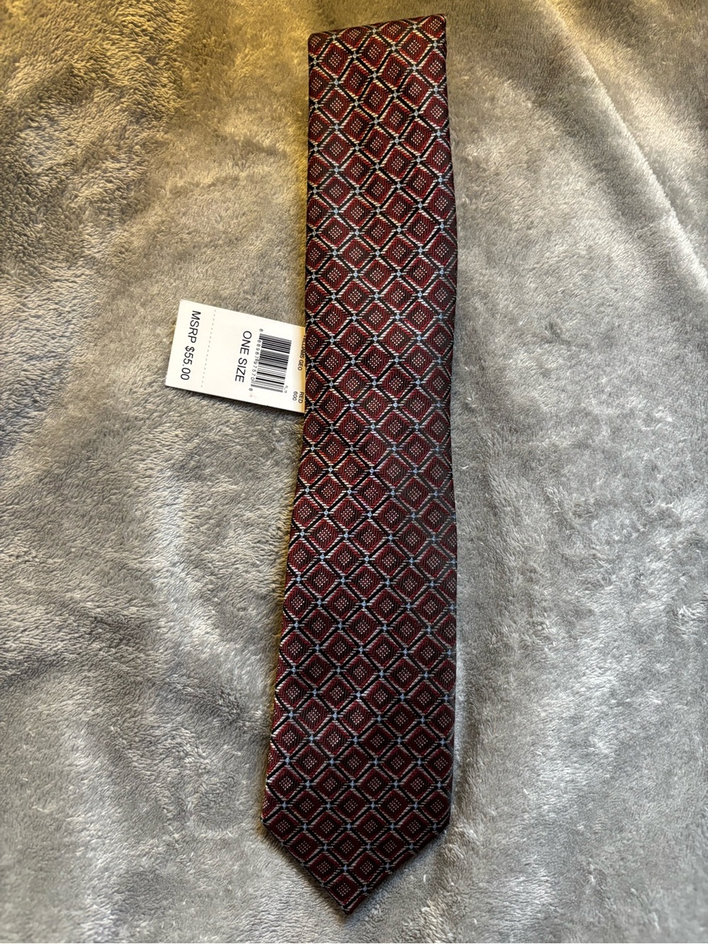 Perry Ellis Men's Burgundy Geometric Silk Tie